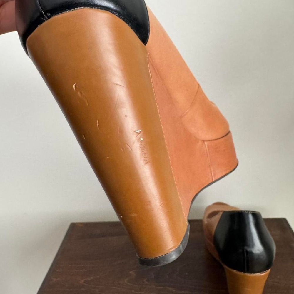 BCBG Colorblock Peeptoe Wedge Size 8 Y2K Genuine Leather - Picture 6 of 7